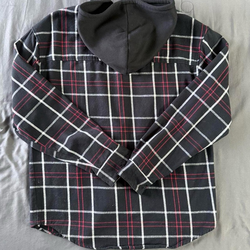 Fashion Nova men’s flannel - Picture 2 of 4